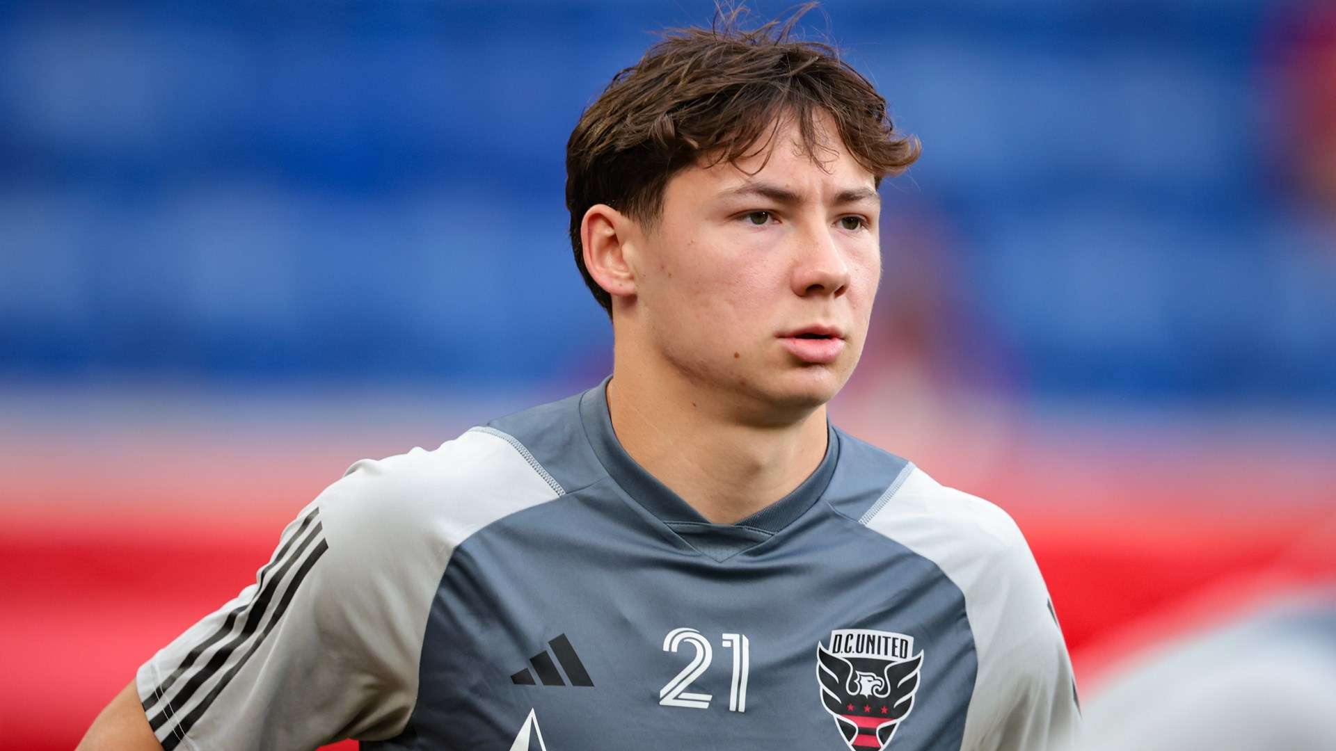 摩洛哥球迷狂欢过度 布鲁塞尔酿成骚乱引发警方关注