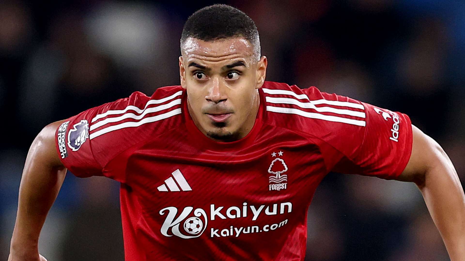 曼城领跑积分榜之战 切尔西能否逆袭争夺胜利